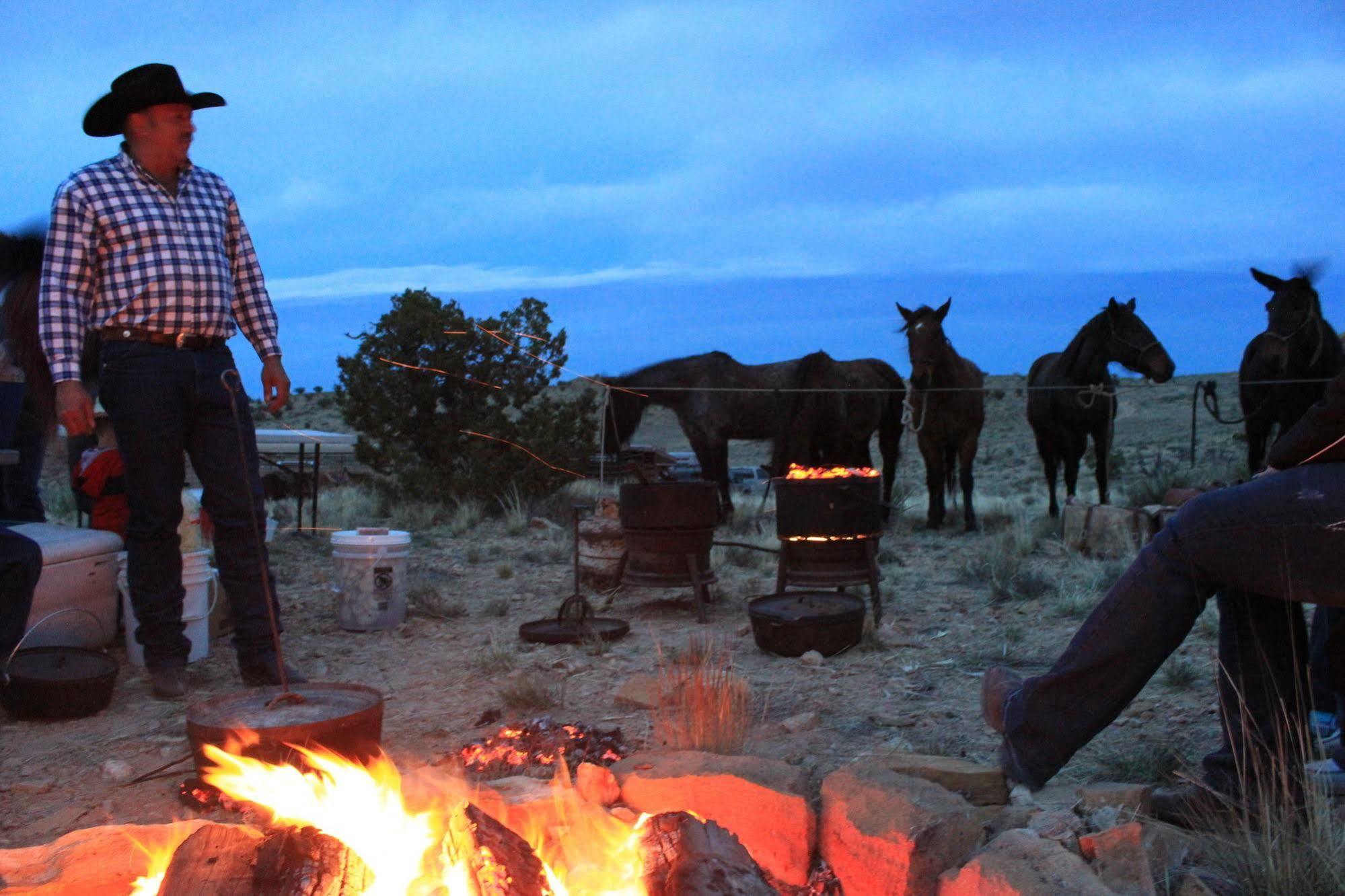 Grand Canyon Ranch & Outfitters Hotell Fredonia Exteriör bild