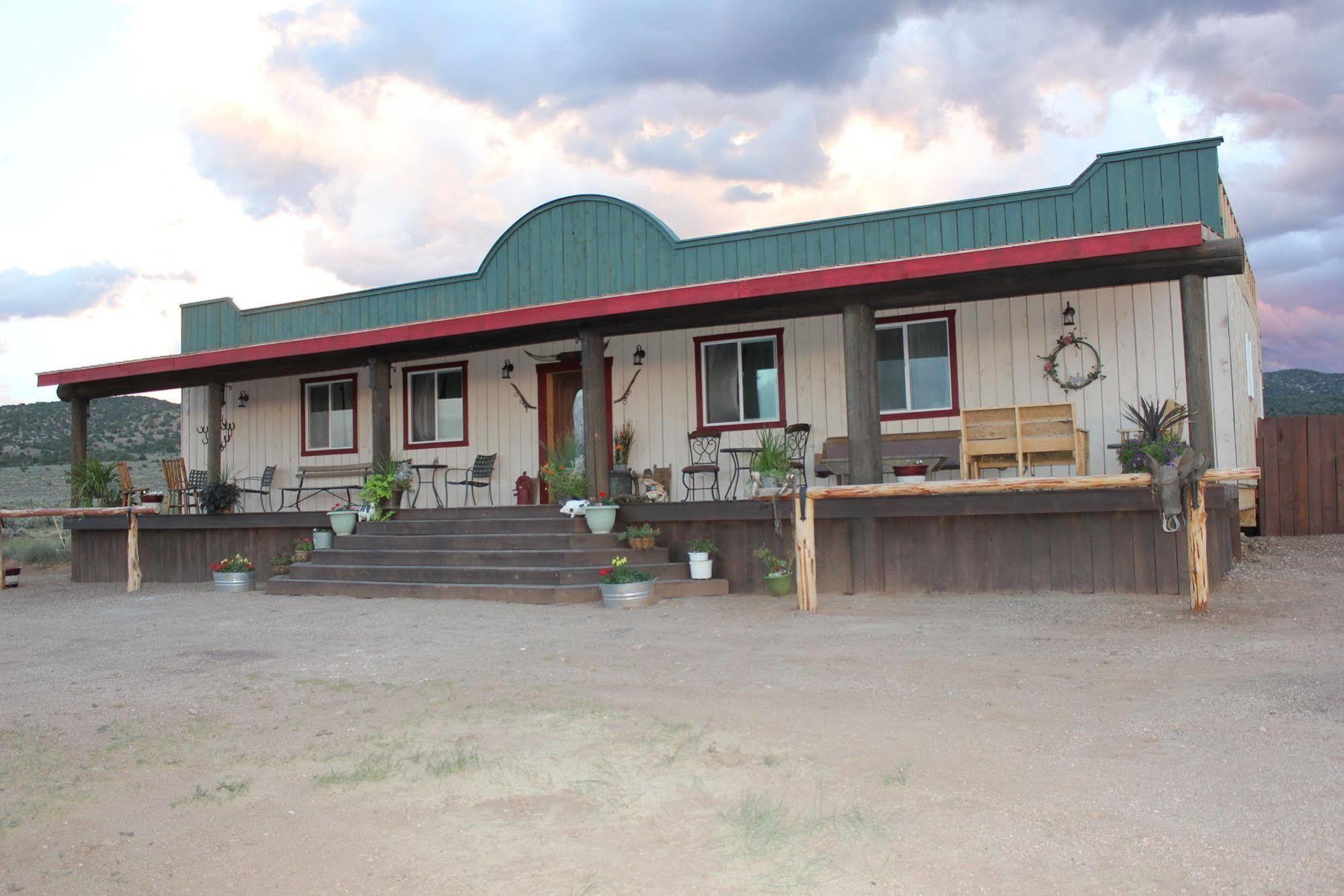Grand Canyon Ranch & Outfitters Hotell Fredonia Exteriör bild